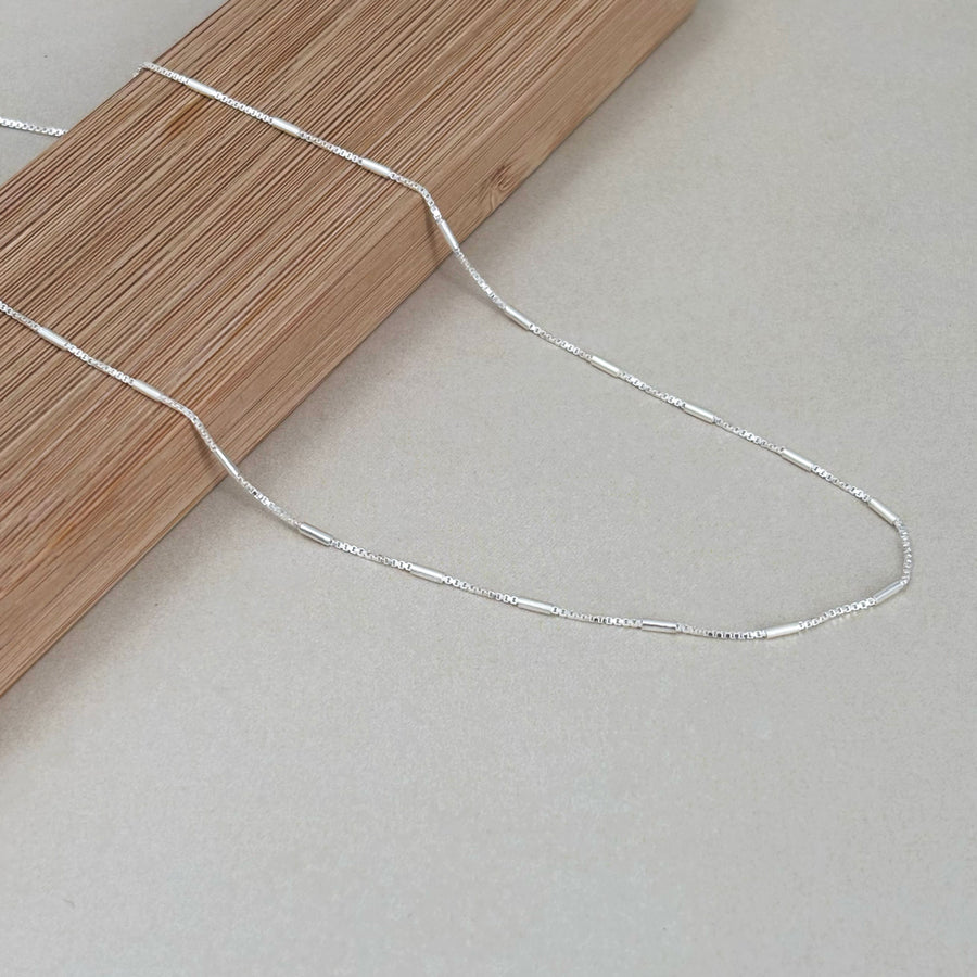 Ladies Sterling Silver Box and Bar Chain