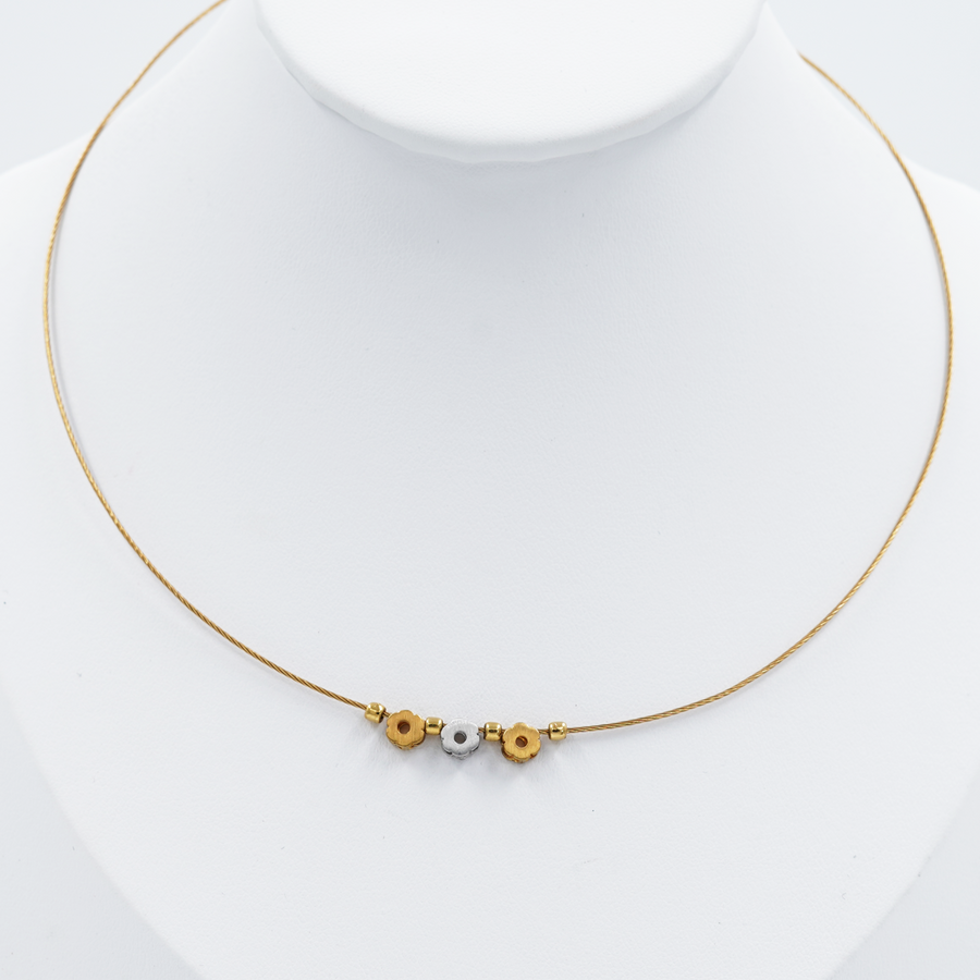 Yellow Gold Wire Chain With flower Pendants