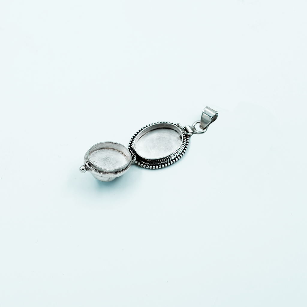 lockt pearl eng oval